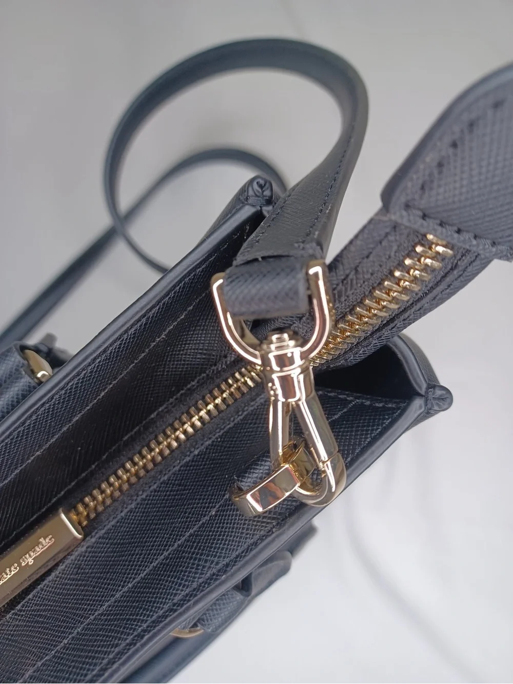 Kate spade Rae medium black saffiano satchel. Excellent condition.